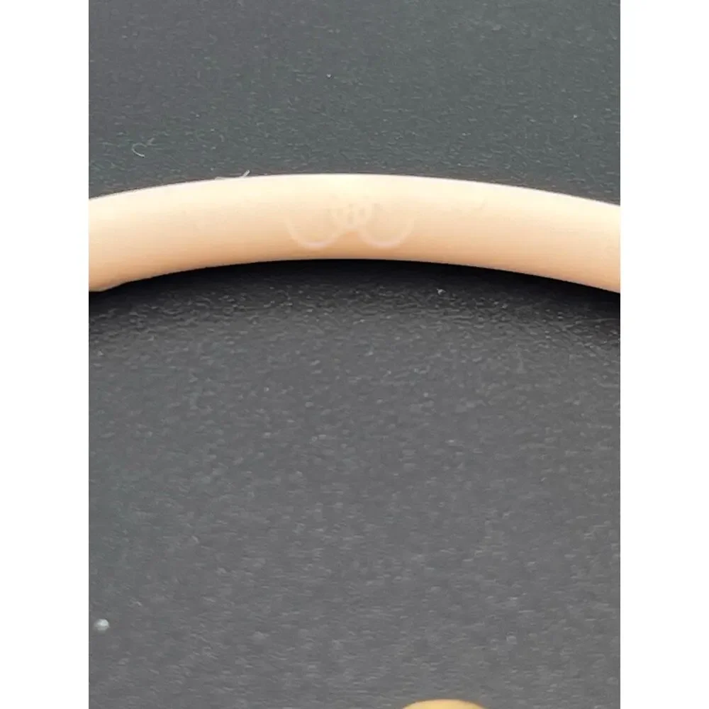 Gresham Florence Off White Silicone Water Resistant‎ Hammered Gold Ball Bracelet